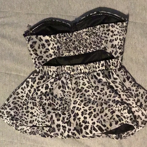 Cheetah print top - Picture 2 of 4